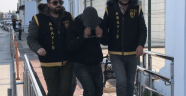 Adana'da kapkaç şüphelileri güvenlik kamerasından belirlenerek yakalandı