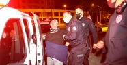 Adana'da kuyumcuya giren iki hırsız suçüstü yakalandı