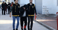 Adana'da otomobil sürücüsünün parasını çaldıkları iddiasıyla 4 şüpheli yakalandı