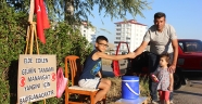 Afşin'de 6.Sınıf Öğrencisi Yangından etkilenenler için Limonata satıyor!