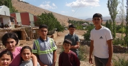 Afşin'in kırsal mahallesinde öğrenciler evlerine internet istiyor