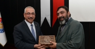 Ahmet Yenilmez, KSÜ’de ‘Safahat’ İsimli Tiyatro Oyununu Sergiledi