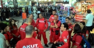 AKUT Nepal Uçağında