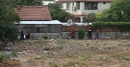 Antalya'da arazide erkek cesedi bulundu