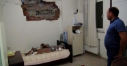 Apartman Dairesinin Duvarını Deldi