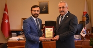 Azerbaycan Eğitim Kültür ve Dayanışma Derneğinden Rektör Deveci’ye Teşekkür Ziyareti