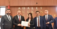 BAŞKAN AYDIN YENİ DÖNEM MAZBATASINI ALDI