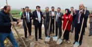 BAŞKAN ERKOÇ: “ESKİ ÇÖPLÜK ALANINI AĞAÇLANDIRIYORUZ”