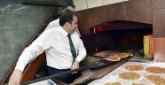 BAŞKAN ERKOÇ ESNAFLARLA İÇİÇE