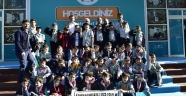 BAŞKAN ERKOÇ’TAN YENİ ÇİFTE KİTAP HEDİYE