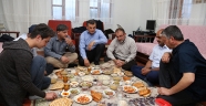 BAŞKAN GÜVEN’DEN ÇAT KAPI İFTAR…