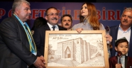BAŞKAN GÜVEN’E BİR ÖDÜLDE GAP GAZETECİLER BİRLİĞİNDEN GELDİ…