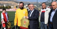 Başkan Mahçiçek, Sporun ve Sporcunun Yanında