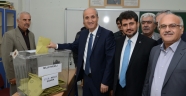 BAŞKAN OKAY OYUNU KULLANDI