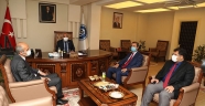 BAŞKAN OKAY REKTÖR ÖZGÜL’Ü ZİYARET ETTİ