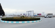 BİLGİLENDİRME VE YÖN LEVHALARI DİKİMİ DEVAM EDİYOR