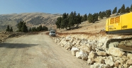 BÜYÜKŞEHİR’DEN ÇAĞLAYANCERİT’TE YOL ÇALIŞMASI