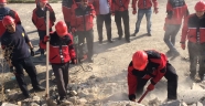 BÜYÜKŞEHİR’DEN TÜRKİYE’DE BİR İLK: SURİYELİ’LERE GÖNÜLLÜLÜK EĞİTİMİ