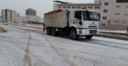 BÜYÜKŞEHİR KARLA MÜCADELE EDİYOR…