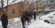 Çağlayancerit Belediyesi Kar Yağışına Hazır