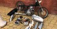 Çaldığı motosikleti parçalayan zanlı yakalandı