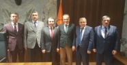 Celalettin Güvenç Belediye Başkanlarıyla Genel Müdürleri ziyaret etti....