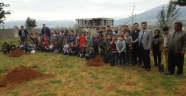 ÇOCUKLAR, FİDANLARI İLE BÜYÜYECEK