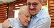 Cumhurbaşkanlığı Edebiyat Ödülü Pakdil’e