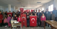 DEDE-TORUN KÜTÜPHANEDE BULUŞTU