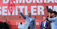 DEMOKRASİ VE ŞEHİTLER MİTİNGİ