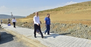 DULKADİROĞLU'NDA KIRSAL MAHALLELERE YATIRIM SÜRÜYOR