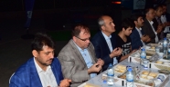 DULKADİROĞLU'NUN İFTAR SOFRASI DİVANLI'DA KURULDU