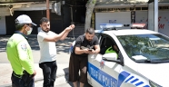 Ehliyetsiz sürücü sokağa çıkma kısıtlaması denetimine takıldı