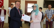 ENGELLİLERE KURS BİTİRME BELGELERİ DÜZENLENEN TÖRENLE VERİLDİ…
