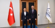 EROĞLU’NDAN BAŞKAN OKAY’A ZİYARET