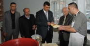 Esnafımız ekmeğini paylaşacak kadar fedakar