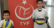 Fabrika Voleybol Okulu Piazza’da tanıtıldı