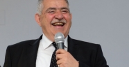 GELECEĞE ÜMİTLE BAKIYORUM