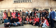 GENÇ KIZILAY HUZUREVİ’Nİ ZİYARET ETTİ