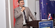 GENÇLER, YAZILI BASININ GELECEĞİNİ ANTALYA’DA KONUŞTU
