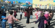 Güneşin Çocuklarına Koşan Aydınlık İnsanlar