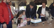 Hakan Taşıyan Doğum Gününü Akdo’da Kutladı