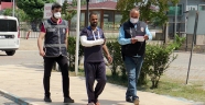 Hatay'da polisten kaçan cezaevi firarisi çatıdan düşerek yaralandı