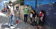 ‘Hayırda Öncü’ler bayram öncesi yetim çocukları sevindirdi