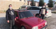 Hurda araca bakım yaptı, satın aldığı fiyatın 10 katına sattı