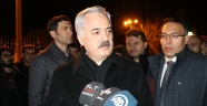 Isparta’da vatandaşlar Mehmetçiğe destek için toplandı
