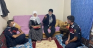 Jandarma yaşlıları unutmadı