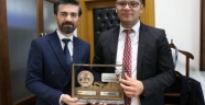 KAHRAMANLARDAN BAŞKAN YOLDAŞ’A ÖDÜL
