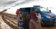 Kahramanmaraş kar yağışı nedeniyle mahsur kalan 30 yaylacı kurtarıldı