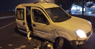 Kahramanmaraş’ta hafif ticari araç ağaca çarptı: 2 yaralı